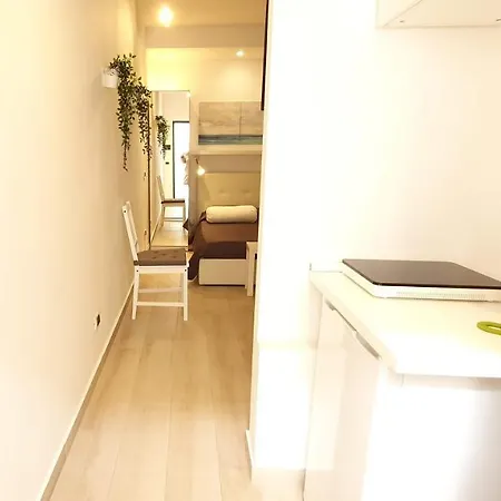 Urban Homy - Centro Apartment Bari